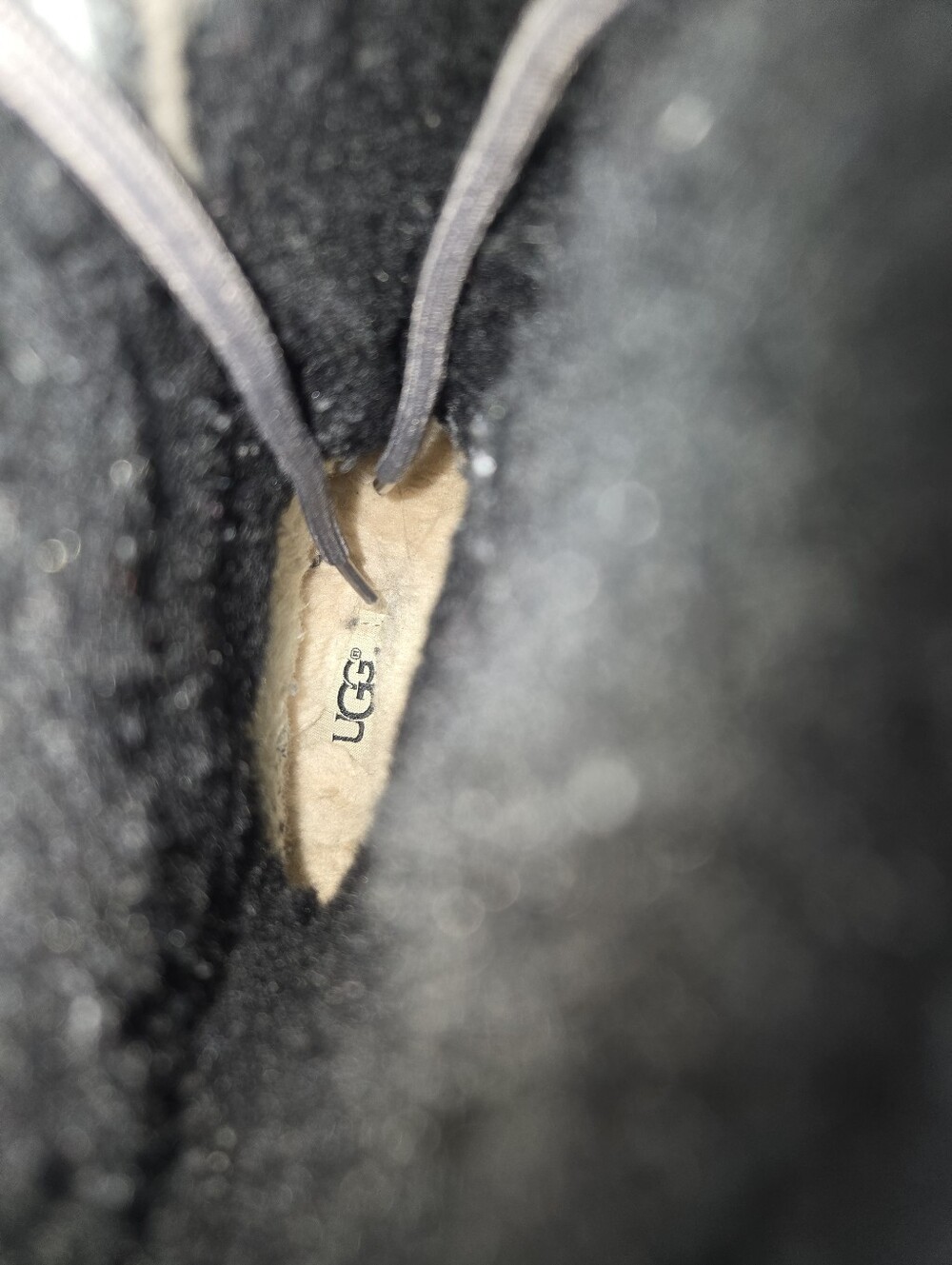 Ugg Women's 6.5 Adirondack II Charcoal Color Snow Boots - Picture 7 of 8